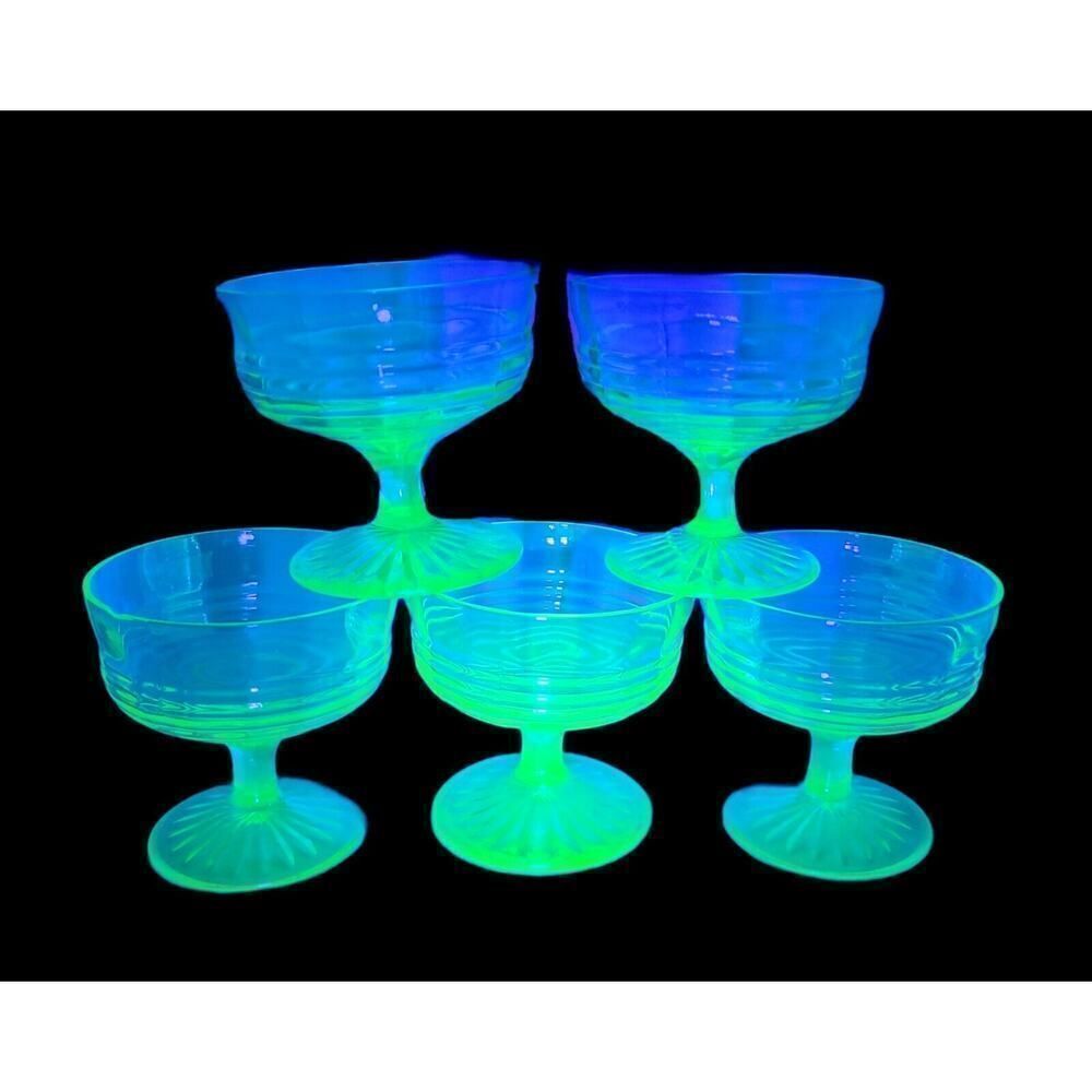 Vintage Green Vaseline Uranium Glass Sherbet Dessert Fruit Custard Cups Set of 5